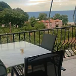 Kandilari Apartament