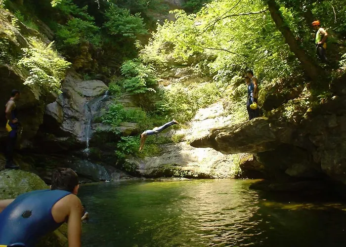 Kandilari * Kókkinon Nerón