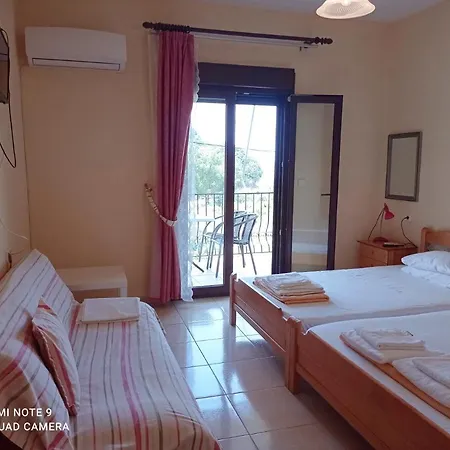 Apartment Kandilari *