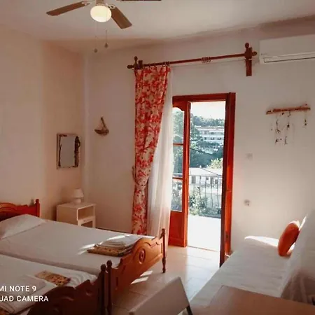 Kandilari * Kókkinon Nerón