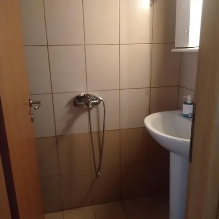 Kandilari Kókkinon Nerón