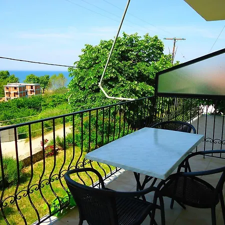 Kandilari Apartment Kokkino Nero
