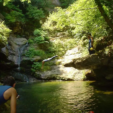 Kandilari * Kókkinon Nerón